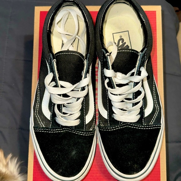 Men’s old school 5.5 vans - Picture 2 of 3